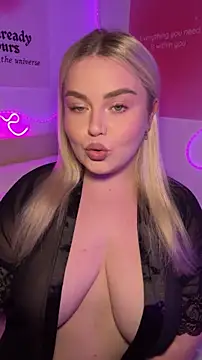 April Vancee online show from June 9, 2026, 4:40 pm