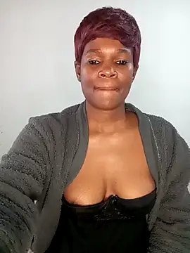 Snapshot of Missvixen81 chatting on May 10, 2026, 7:24 am Missvixen81 online show from May 10, 2026, 7:24 am