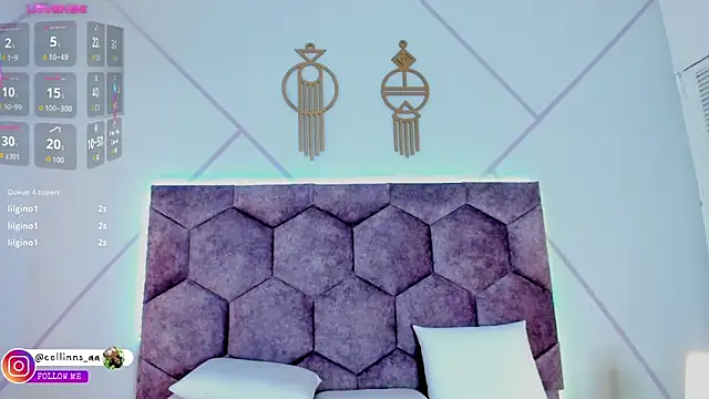 aurora collinss  online show from September 28, 2025, 12:43 pm