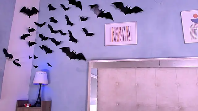 Emily Castillo 1 online show from November 14, 2025, 4:33 am