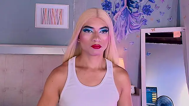 Snapshot of Emily_Castillo_1 chatting on April 24, 2026, 5:21 am Emily Castillo 1 online show from April 24, 2026, 5:21 am
