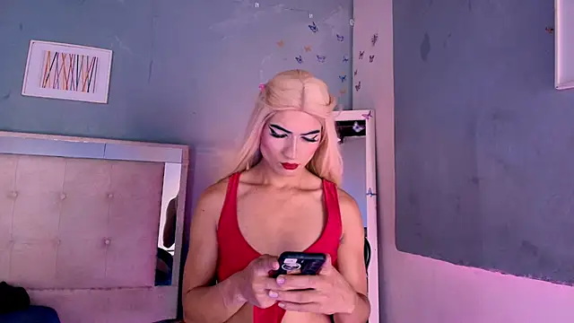 Snapshot of Emily_Castillo_1 chatting on July 12, 2026, 5:42 am Emily Castillo 1 online show from July 12, 2026, 5:42 am