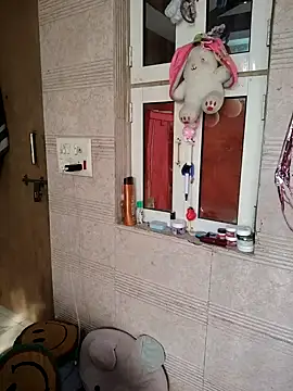 Snapshot of Miss_Love25 chatting on December 22, 2025, 9:39 am Miss Love25 online show from December 22, 2025, 9:39 am