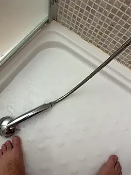 ategurl192 online show from October 8, 2025, 4:04 pm