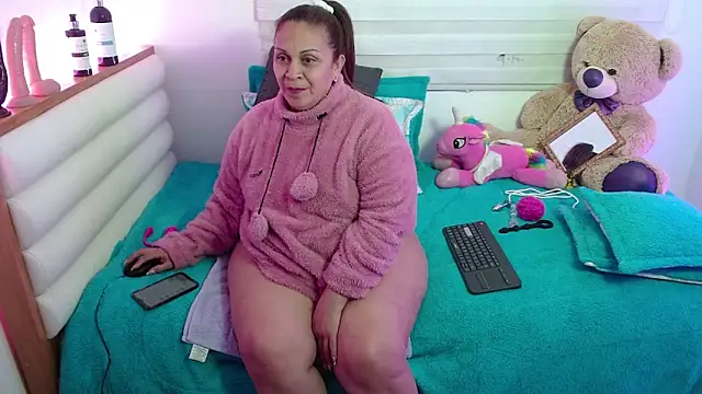scarlettbooty online show from May 9, 2026, 5:45 am