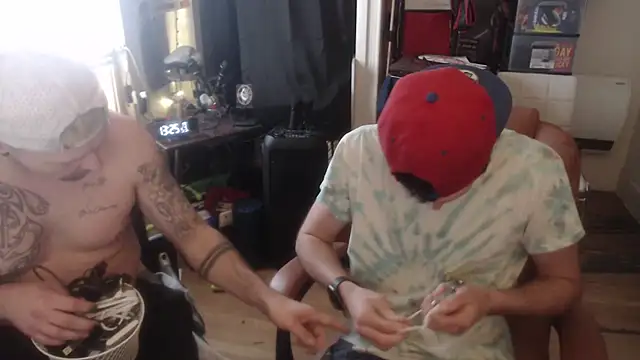 Snapshot of weknowourworth6999 chatting on November 24, 2025, 3:45 pm weknowourworth6999 online show from November 24, 2025, 3:45 pm