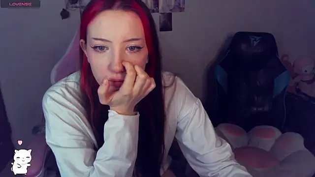 JayMollyy online show from March 4, 2025, 7:54 pm