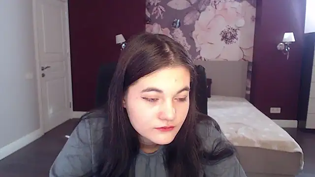 Snapshot of ElinaMils chatting on March 5, 2025, 12:11 pm ElinaMils online show from March 5, 2025, 12:11 pm