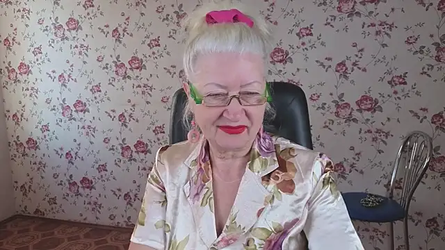 Maya Mayflower online show from September 29, 2025, 4:06 am