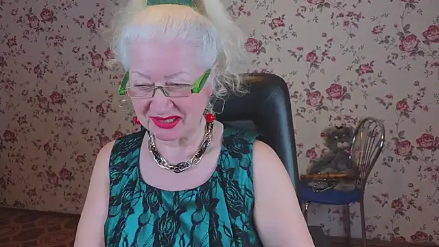 Maya Mayflower online show from April 3, 2026, 3:04 am