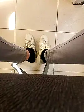 GM51-1988 online show from March 18, 2025, 6:37 pm