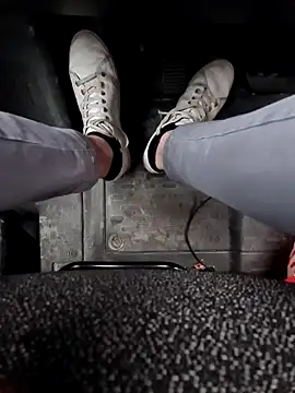 GM51-1988 online show from September 24, 2025, 4:32 pm