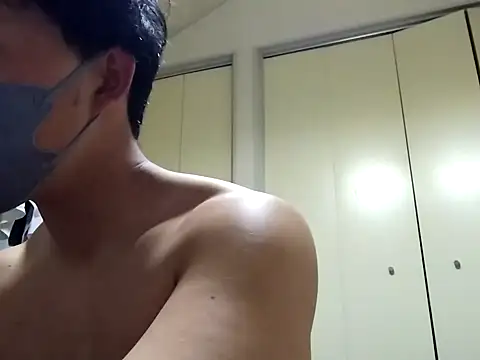 Snapshot of taaaaaa- chatting on October 26, 2025, 11:27 am taaaaaa- online show from October 26, 2025, 11:27 am