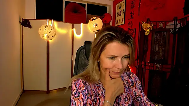 NicoleHitman online show from July 21, 2026, 1:13 pm