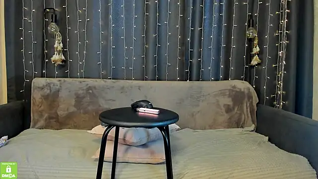 Ashley Nicks online show from June 5, 2026, 6:52 am