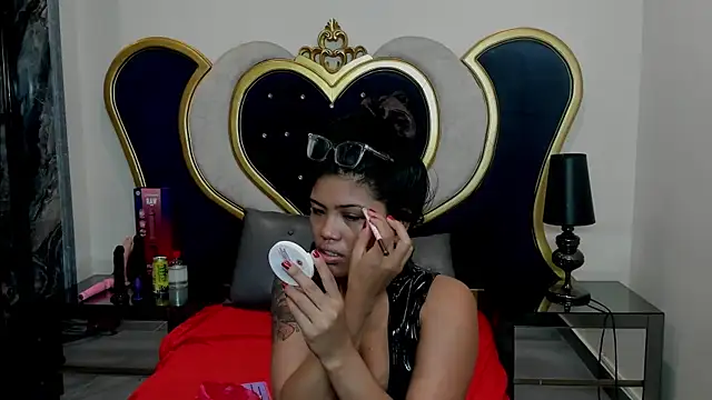 Snapshot of NovaMichel chatting on November 2, 2025, 11:23 am NovaMichel online show from November 2, 2025, 11:23 am