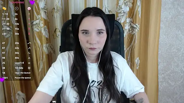 KateForLove online show from March 21, 2025, 4:51 pm