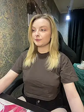 Lina ly online show from March 19, 2025, 8:32 pm