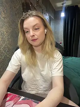 Lina ly online show from March 22, 2025, 2:03 pm