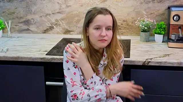 Snapshot of BlytheCleeton chatting on March 6, 2025, 5:03 am BlytheCleeton online show from March 6, 2025, 5:03 am