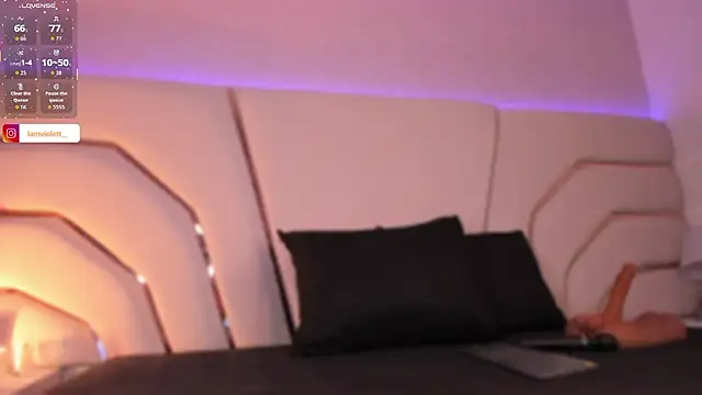 Violeta-Marquez online show from March 17, 2026, 11:46 am