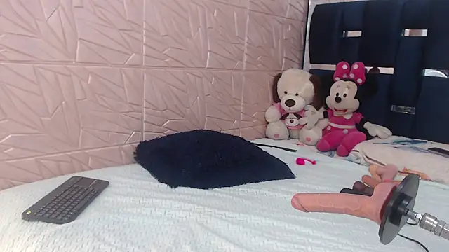 Snapshot of Aleska128 chatting on November 20, 2025, 8:58 am Aleska128 online show from November 20, 2025, 8:58 am