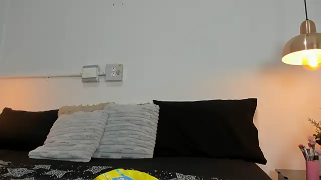 Liz ortega30 online show from March 25, 2026, 12:00 pm