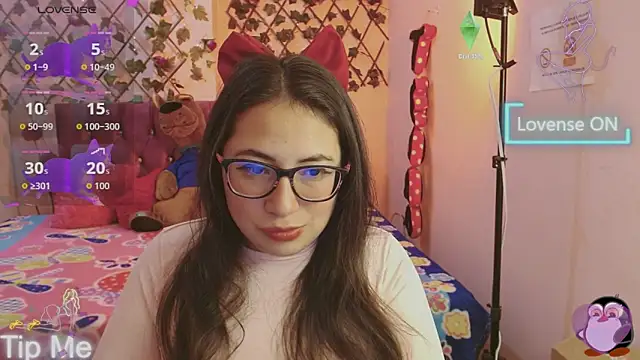 Anny  cute online show from November 3, 2025, 8:10 pm