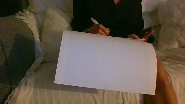 Valentinette online show from September 16, 2025, 7:37 pm