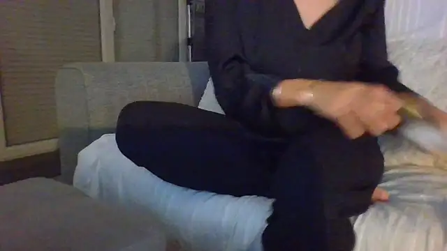 Valentinette online show from October 20, 2025, 7:14 pm