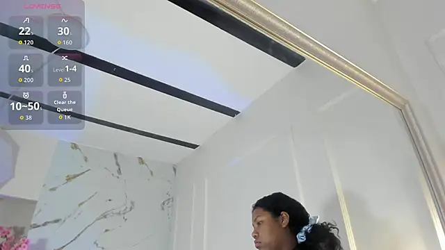 Candaceoweens online show from November 8, 2025, 4:56 am