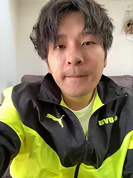 waka3232 online show from October 23, 2025, 2:33 am