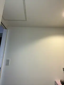 waka3232 online show from April 14, 2026, 12:49 am