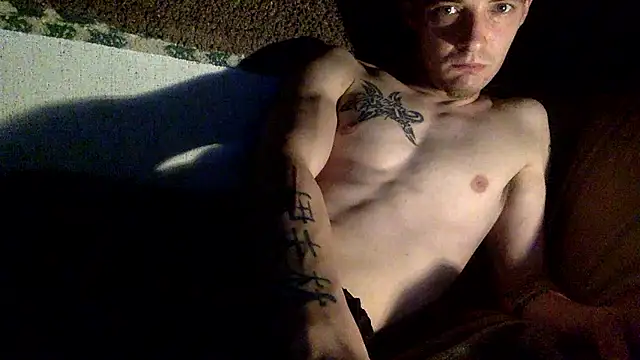 Ilovepussy1911 online show from January 14, 2026, 10:03 pm