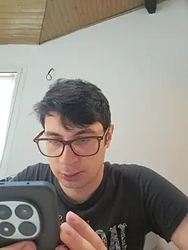 Maracujand80 online show from April 15, 2026, 9:27 am