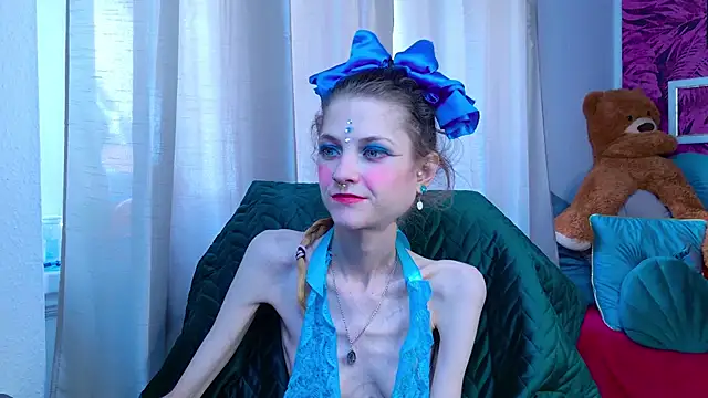 KittyRaine online show from May 8, 2026, 12:32 pm
