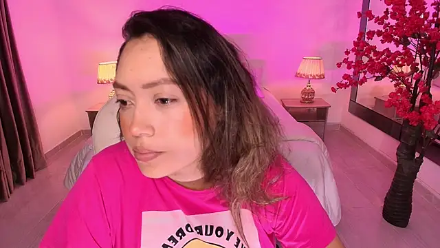 Snapshot of heidy_johns chatting on March 3, 2026, 3:23 am heidy johns online show from March 3, 2026, 3:23 am