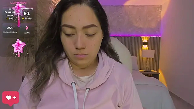 Snapshot of heidy_johns chatting on March 29, 2026, 11:54 am heidy johns online show from March 29, 2026, 11:54 am