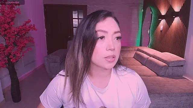 Snapshot of heidy_johns chatting on April 15, 2026, 3:02 am heidy johns online show from April 15, 2026, 3:02 am