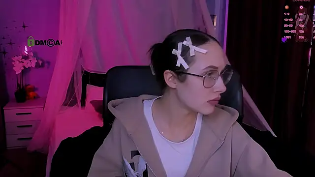 mona cloud online show from April 21, 2026, 1:42 am