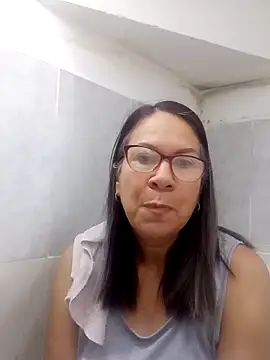 victoria wayne online show from October 5, 2025, 9:07 am