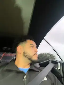 magnumbull online show from March 6, 2025, 10:26 pm