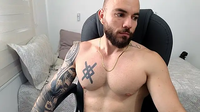 Snapshot of Isaac_Carter chatting on April 18, 2026, 1:04 pm Isaac Carter online show from April 18, 2026, 1:04 pm