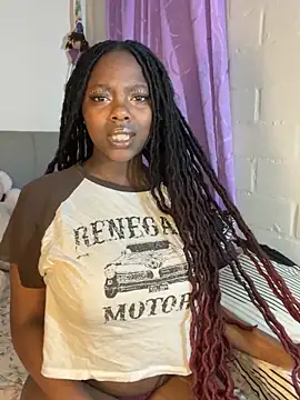 Snapshot of Kennya__ chatting on October 3, 2025, 6:32 am Kennya   online show from October 3, 2025, 6:32 am