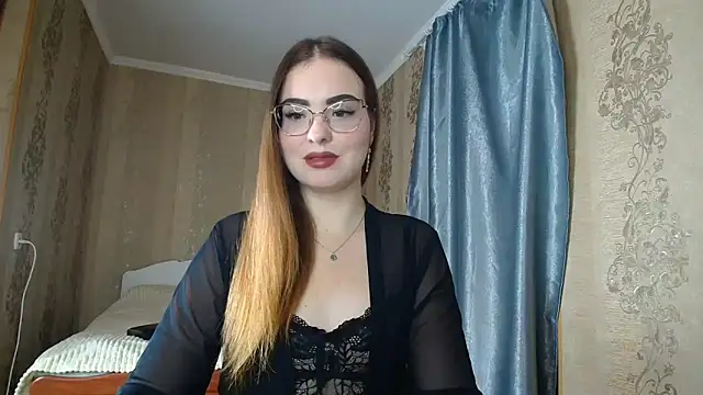 Leila Kissyu online show from November 14, 2025, 2:27 pm