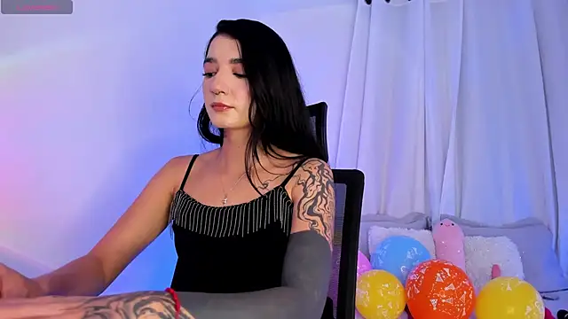 Hi Soyfer online show from November 15, 2025, 3:52 pm