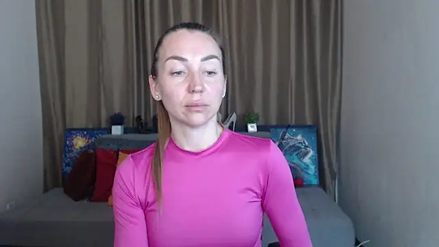 Kiss julli88I online show from March 8, 2025, 10:43 am