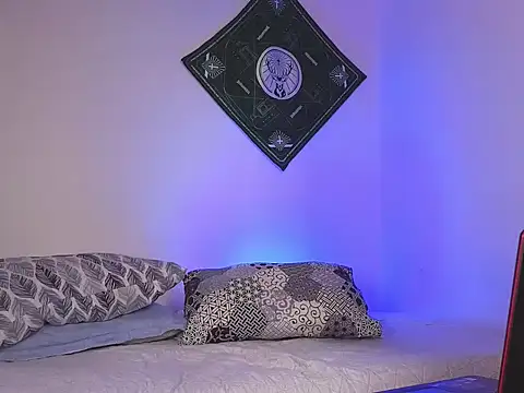 samevansx  online show from November 11, 2025, 4:40 pm