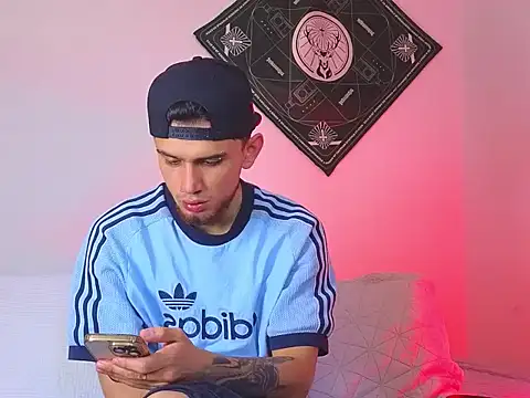 samevansx  online show from December 15, 2025, 4:11 pm