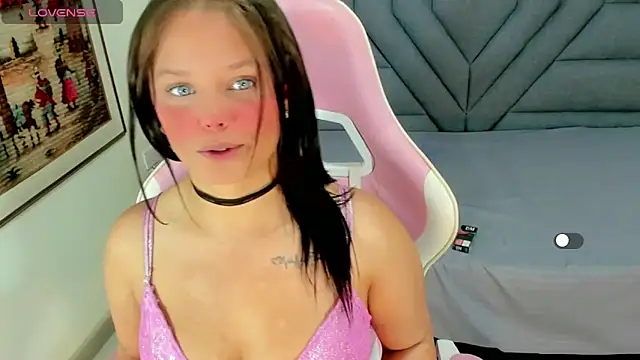 Snapshot of vella_sex chatting on March 17, 2025, 5:38 pm vella sex online show from March 17, 2025, 5:38 pm